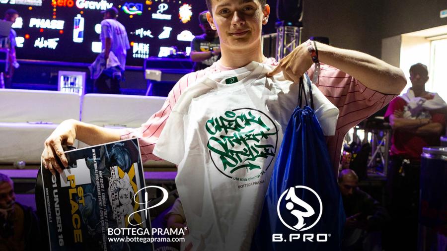 T-shirt personalizzate premio per Check The Style 2025